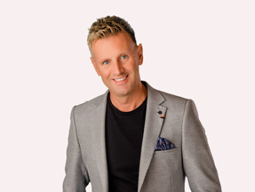 Mike Denver & Guests In Concert