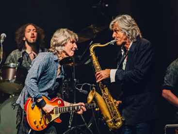 The Dire Straits Experience - the Long Highway Tour