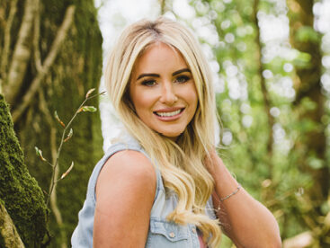 Cliona Hagan In Concert