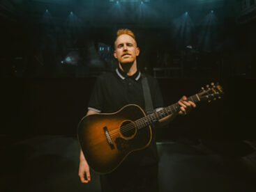 Gavin James Acoutisc Gleneagle Arena