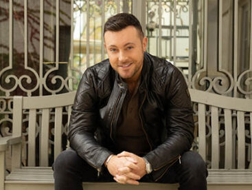 Nathan Carter Cabaret & Dancing